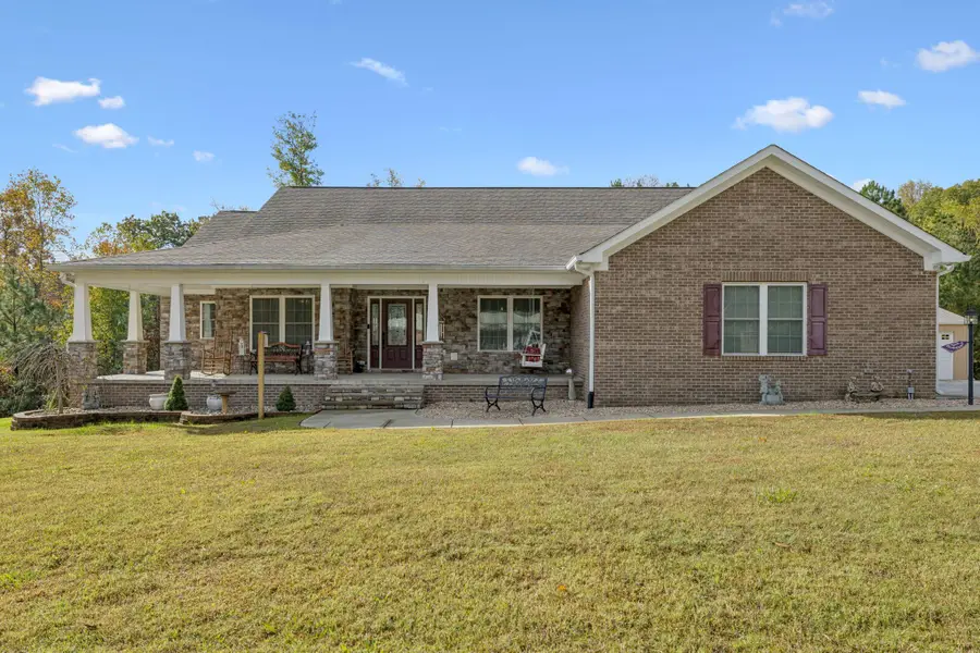 1421 Oakmont Cir, Centerville, TN 37033 - Image #2