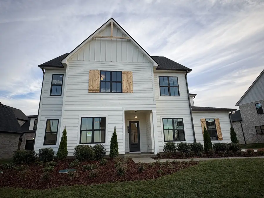 7513 Sutcliff Dr, College Grove, TN 37046 - Image #2