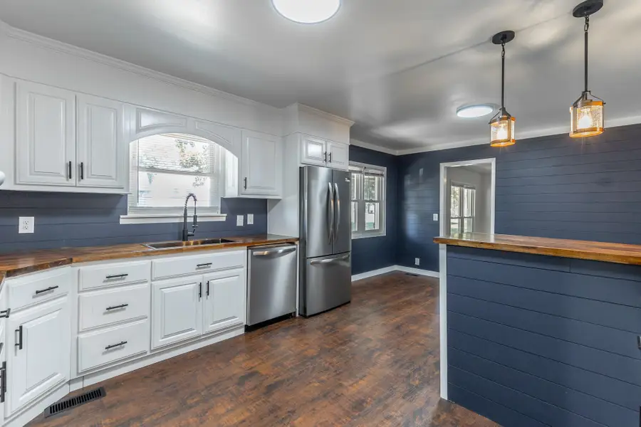 1807 Hamilton Avenue, South Pittsburg, TN 37380 - Image #2