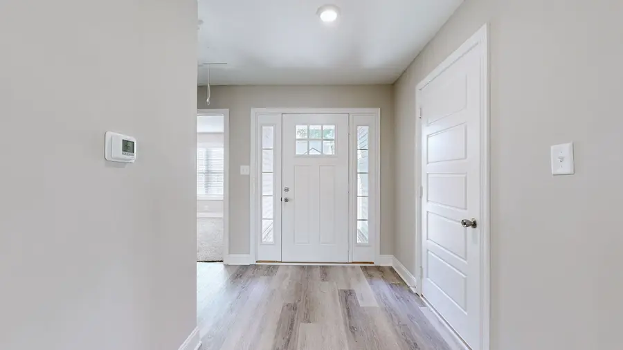 832 Lutz Ln, Clarksville, TN 37042 - Image #3