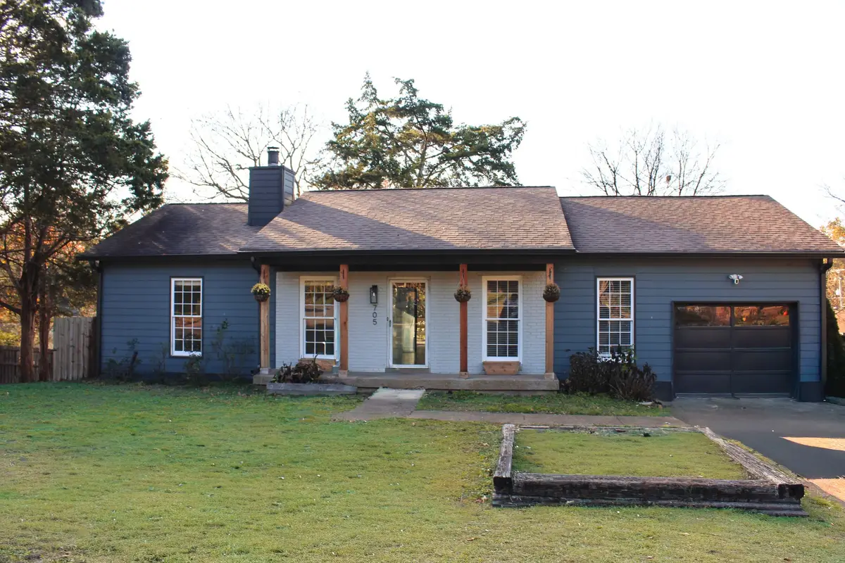 705 Sandburg Pl, Nashville, TN 37214 - Image #1