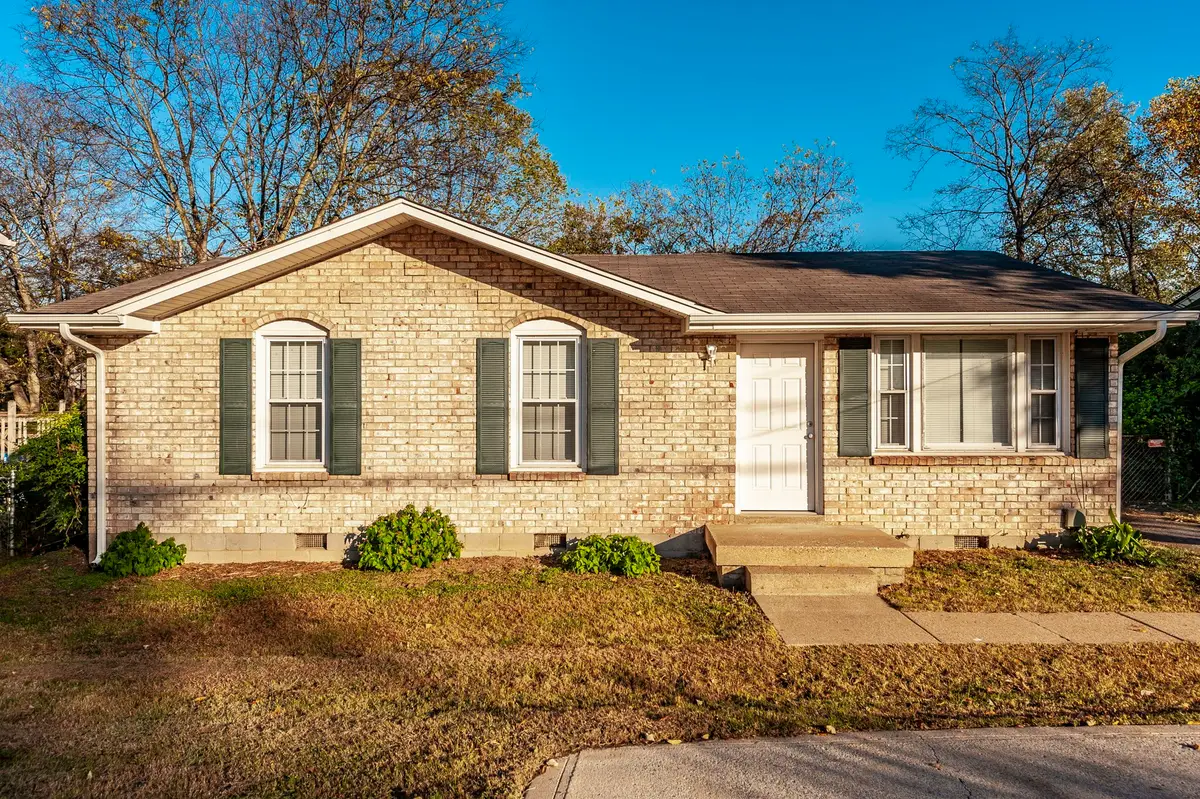 258 Old Shackle Island Rd, Hendersonville, TN 37075 - Image #1