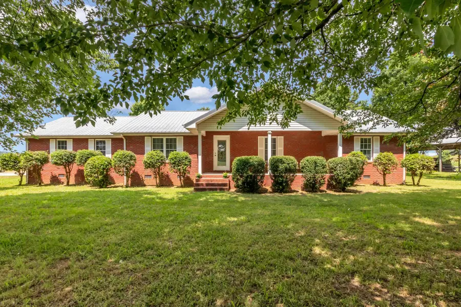 184 Buncombe Rd, Belvidere, TN 37306 - Image #2