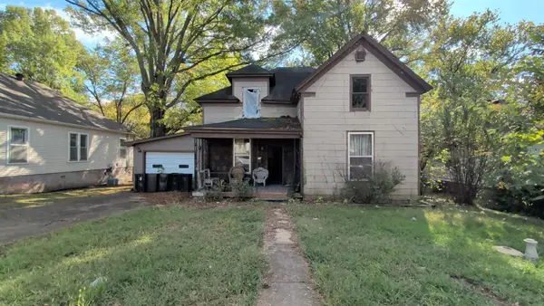 325 Head St, Paris, TN 38242