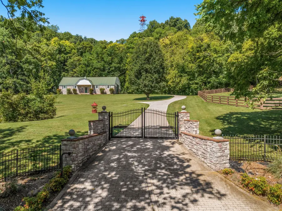 1026 Holly Tree Gap Rd, Brentwood, TN 37027 - Image #3