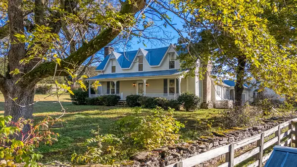 4923 Blue Creek Rd, Lynnville, TN 38472