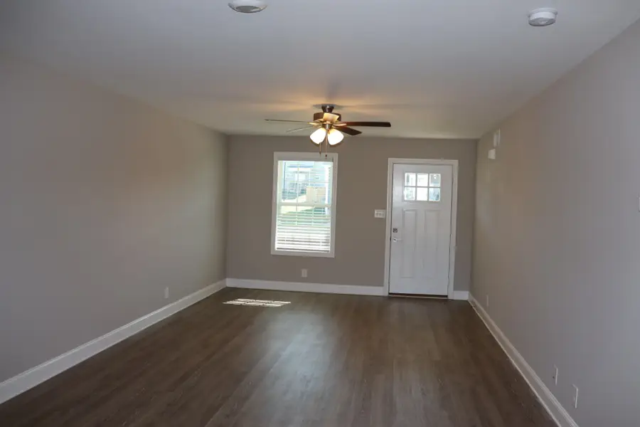 1093 Charles Thomas Dr, Clarksville, TN 37042 - Image #3