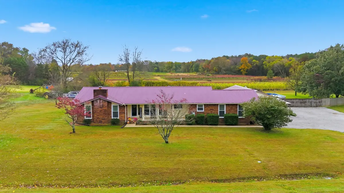 1471 Pleasant Ridge Rd, Huntland, TN 37345 - Image #1