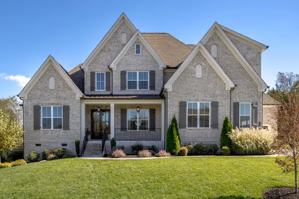 1012 Sinatra Dr, Nolensville, TN 37135