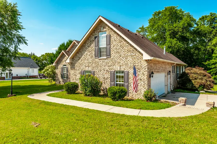 1045 Emerald Way, Castalian Springs, TN 37031 - Image #2