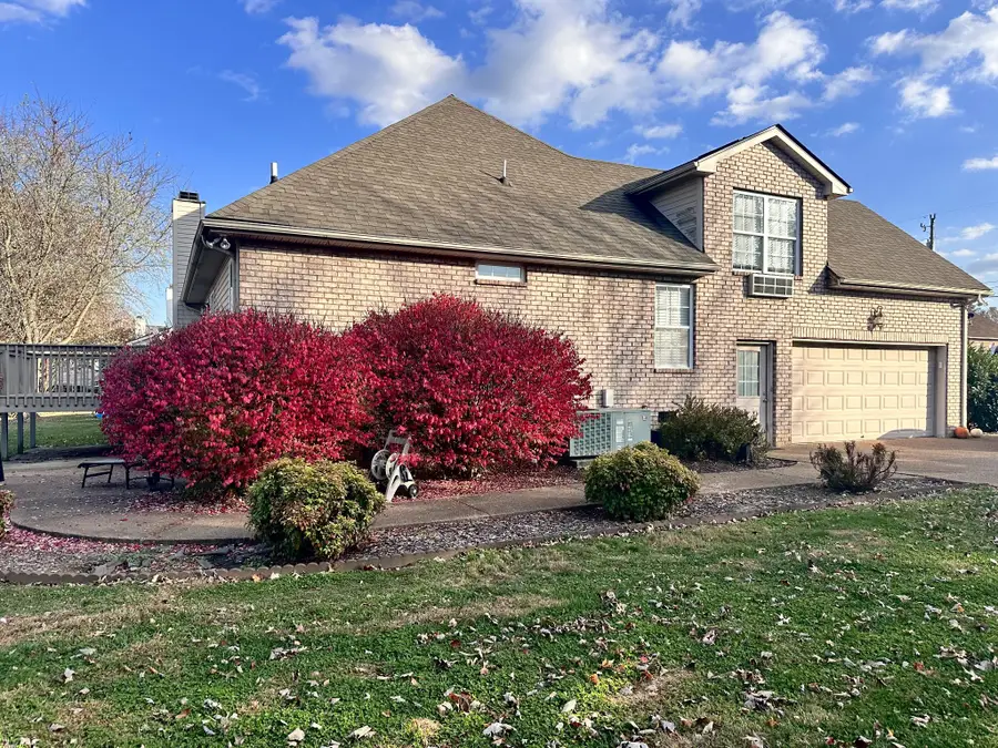 104 Mesa Dr, Portland, TN 37148 - Image #2