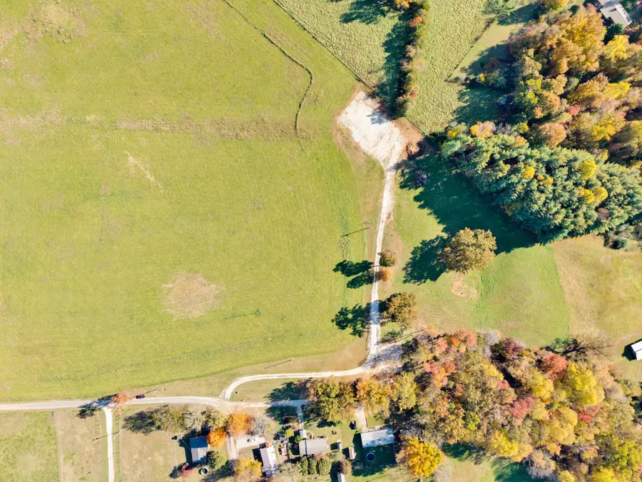 395 Old Oak Hill Rd, Rickman, TN 38580 - Image #2