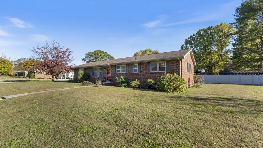 210 E Petty Ln, Winchester, TN 37398 - Image #2