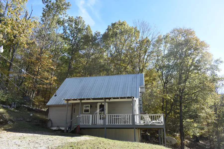 281 Bradford Hill Rd S, Brush Creek, TN 38547 - Image #2