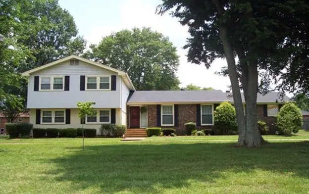 5016 Twin Lakes Dr, Old Hickory, TN 37138 - Image #1