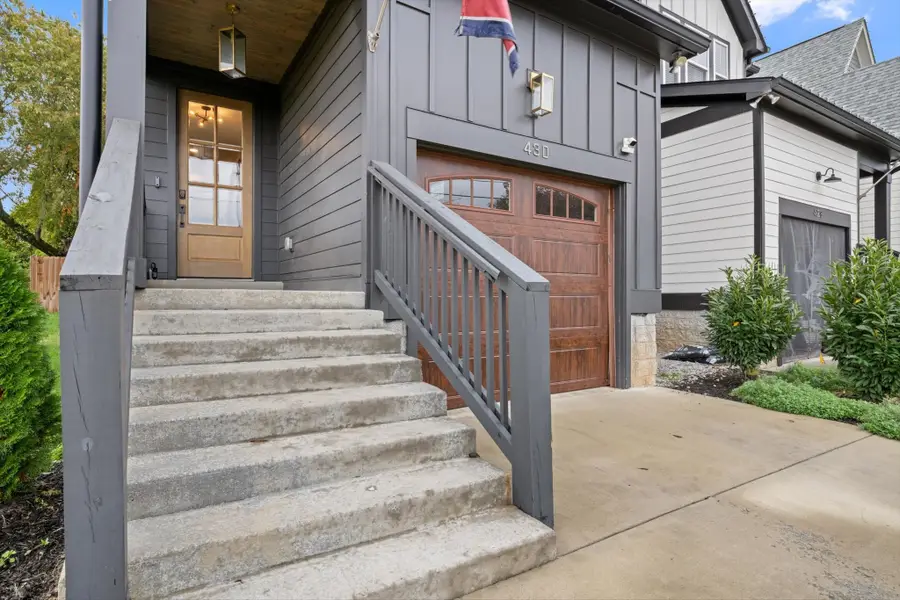 430 E Bend Dr, Nashville, TN 37209 - Image #3