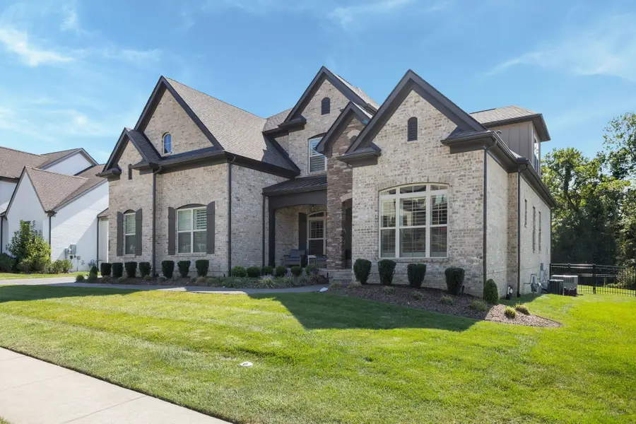 1137 Mcclellan Ln, Nolensville, TN 37135 - Image #2