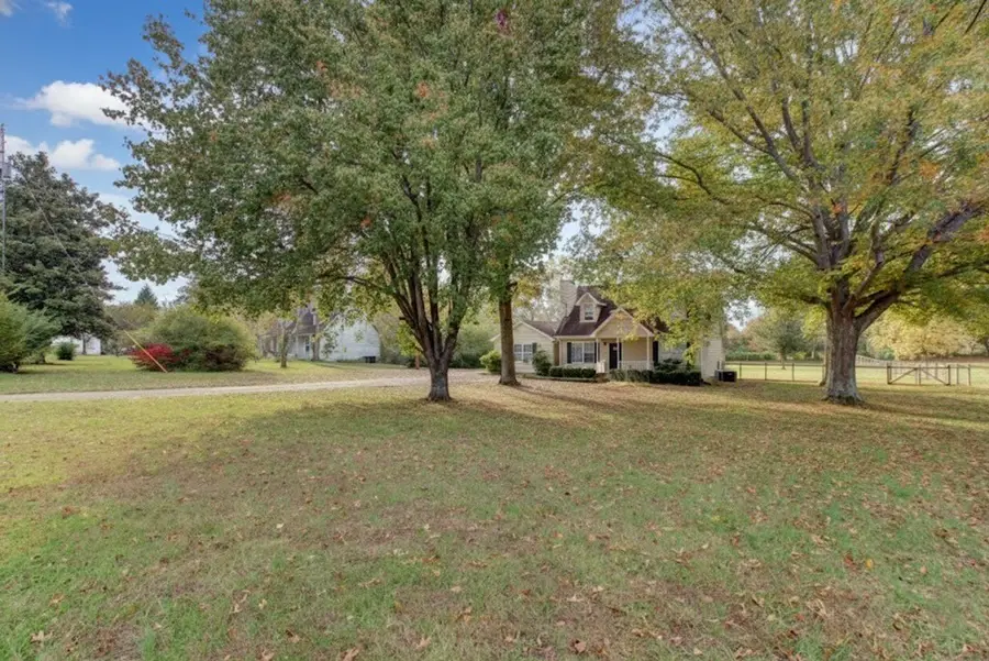 127 Deer Point Rd, Unionville, TN 37180 - Image #3