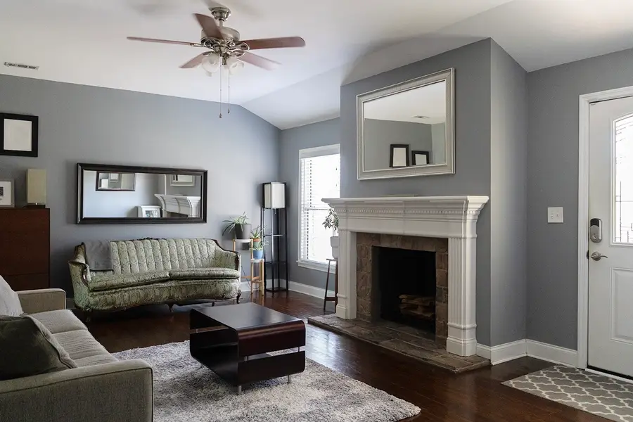 1027 Carolyn Ave, Nashville, TN 37216 - Image #2