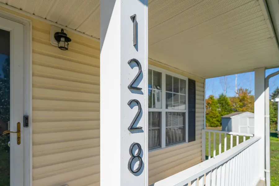 1228 Shorehaven Dr, Clarksville, TN 37042 - Image #3