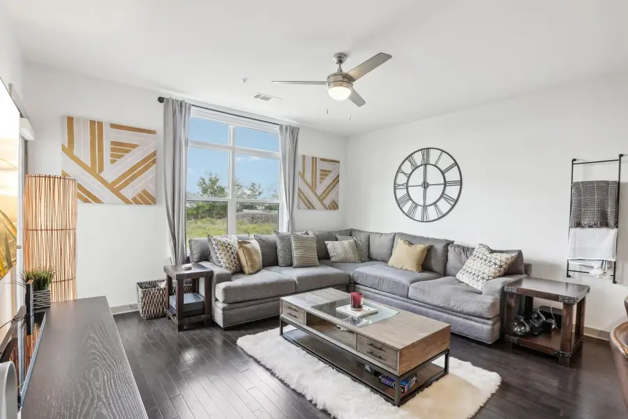 1638 54th Ave N #303, Nashville, TN 37209 - Image #3