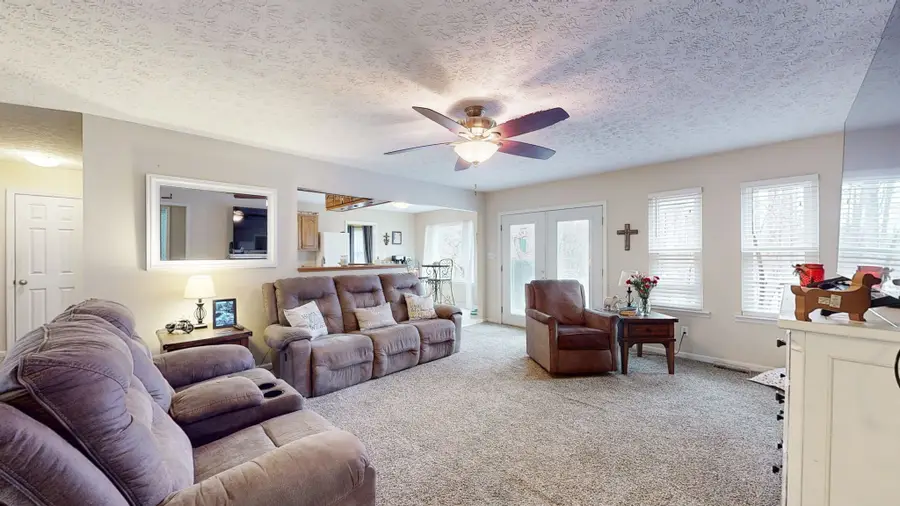 152 Shawna St, McMinnville, TN 37110 - Image #2