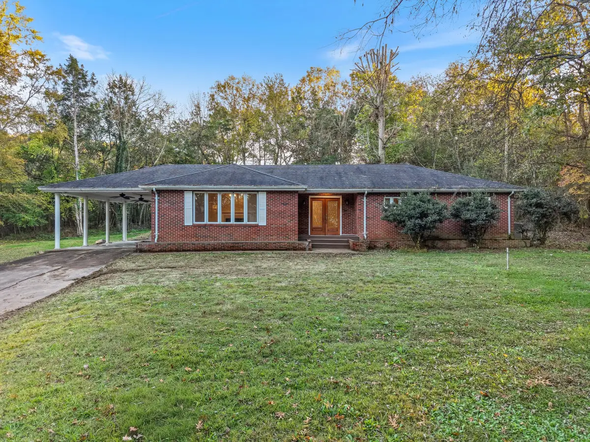 31 Volunteer Cir, Carthage, TN 37030 - Image #1