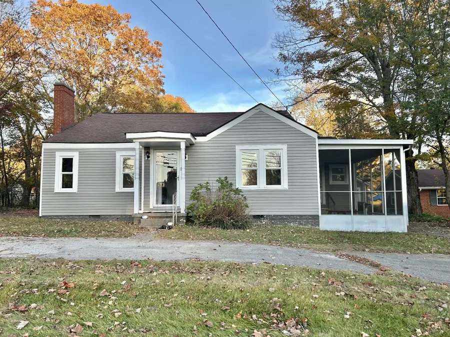 709 Westside Dr, Tullahoma, TN 37388 - Image #2