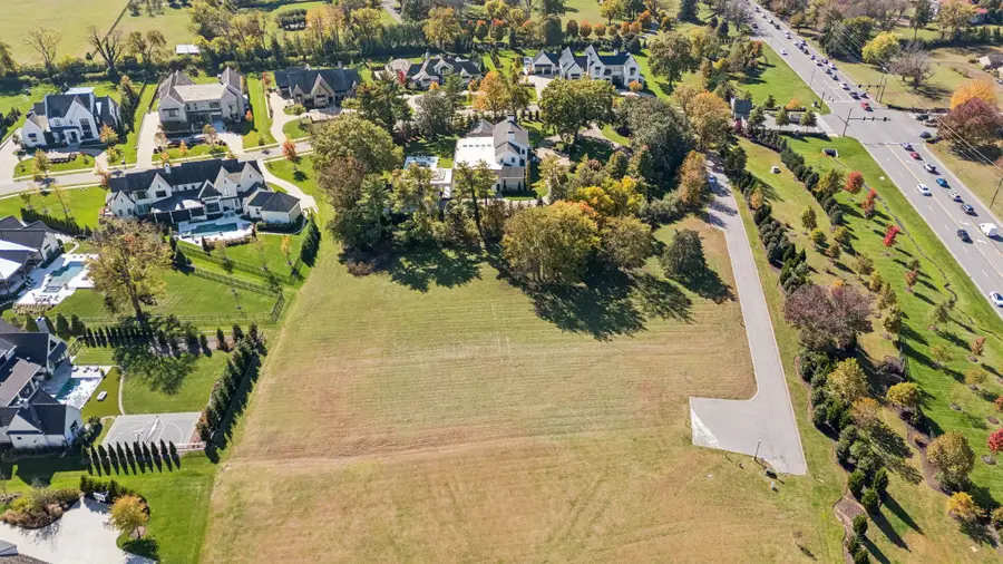 7002 Crews Ln, Brentwood, TN 37027 - Image #3