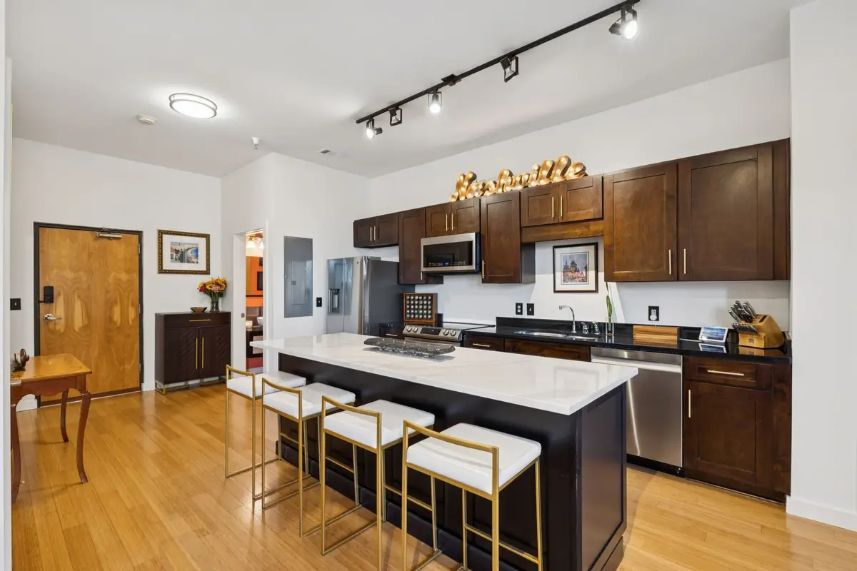 1706 18th Ave S #112, Nashville, TN 37212 - Image #1