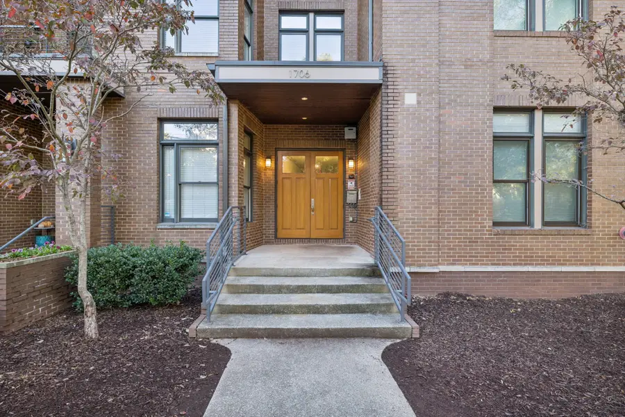 1706 18th Ave S #112, Nashville, TN 37212 - Image #2
