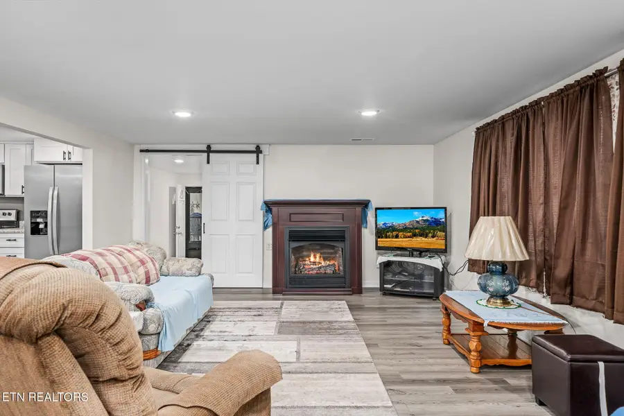 74 Farmer Rd, Crossville, TN 38571 - Image #3