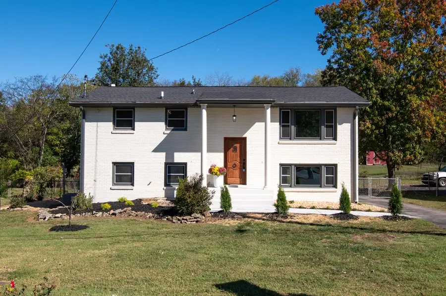 612 May Dr, Madison, TN 37115 - Image #3