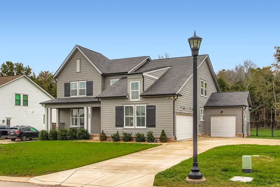 529 Oakvale Ln, Mount Juliet, TN 37122 - Image #2