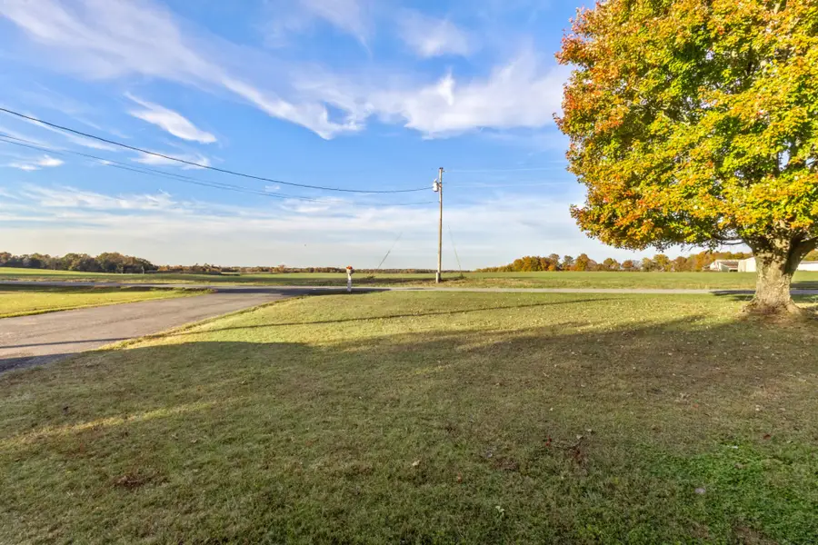 580 Gregory Rd, Westmoreland, TN 37186 - Image #3