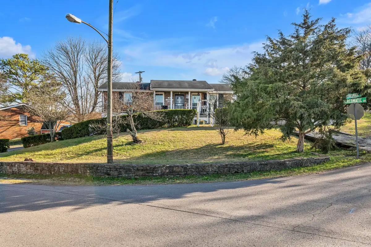 413 Mercomatic Dr, Nashville, TN 37209 - Image #1