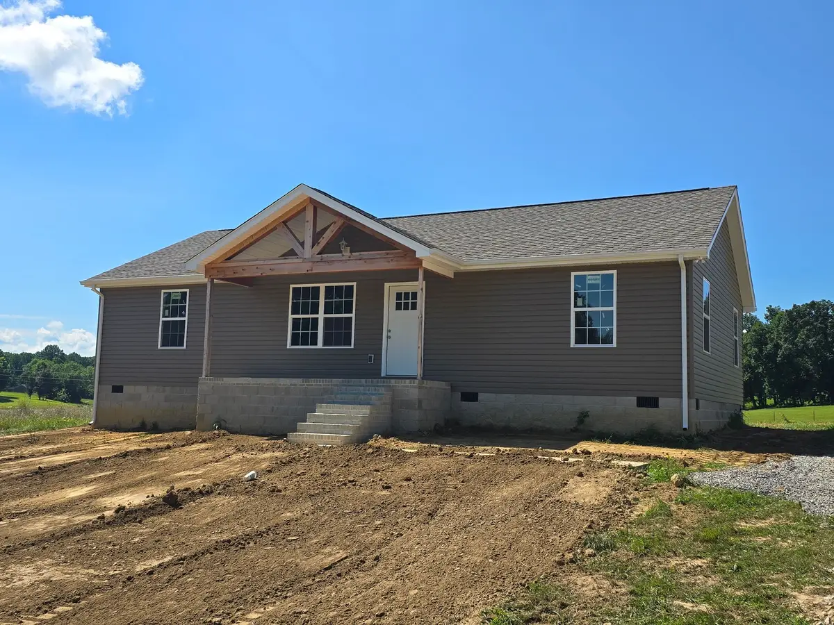 1190 Hutchins Rd, McMinnville, TN 37110 - Image #1