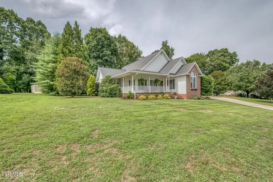 1828 Weaver Branch Rd, Piney Flats, TN 37686 - Image #2