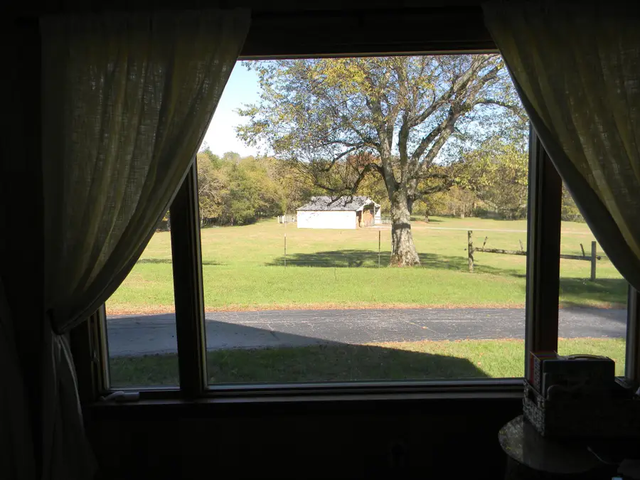 854 Shelbyville Hwy, Fayetteville, TN 37334 - Image #3
