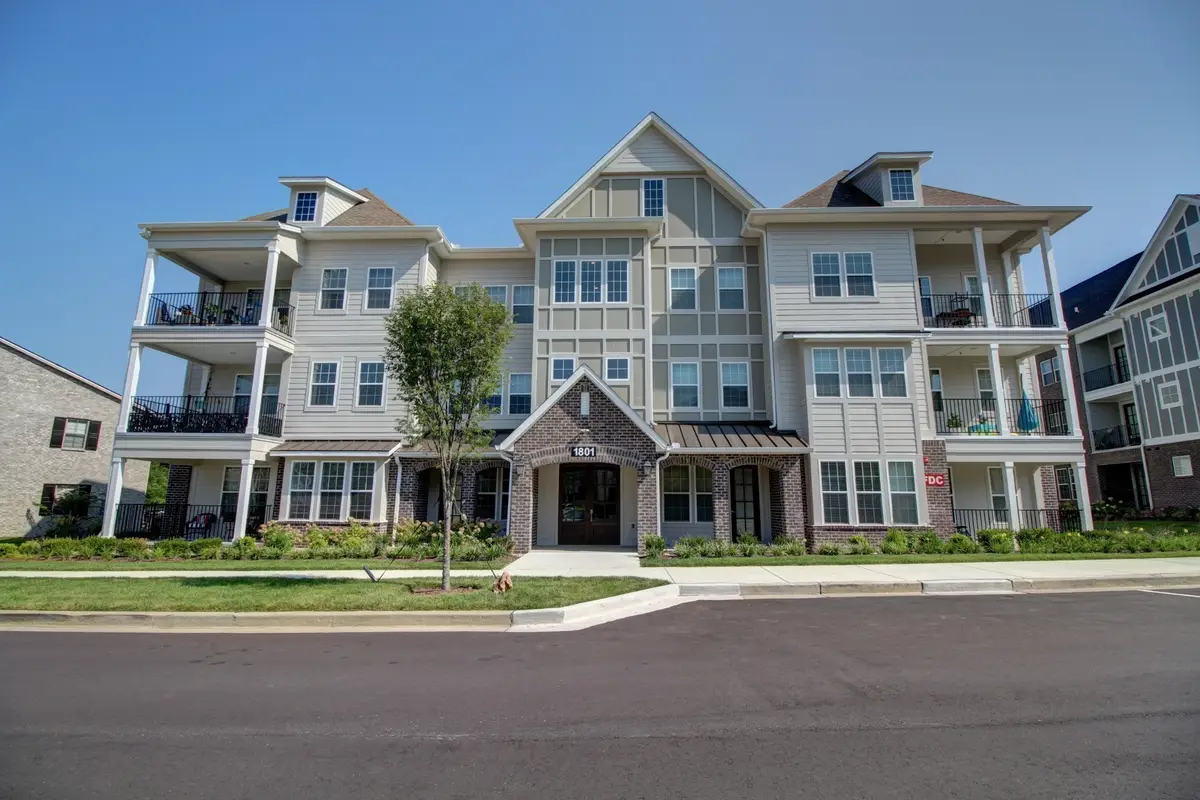 1801 Shadow Green Dr #306, Franklin, TN 37064 - Image #1