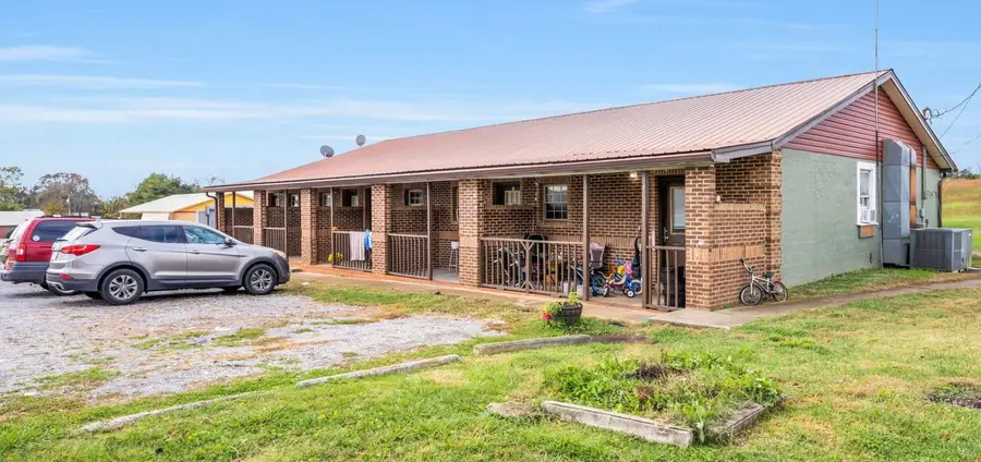 4921 Highway 48 N, Nunnelly, TN 37137 - Image #2