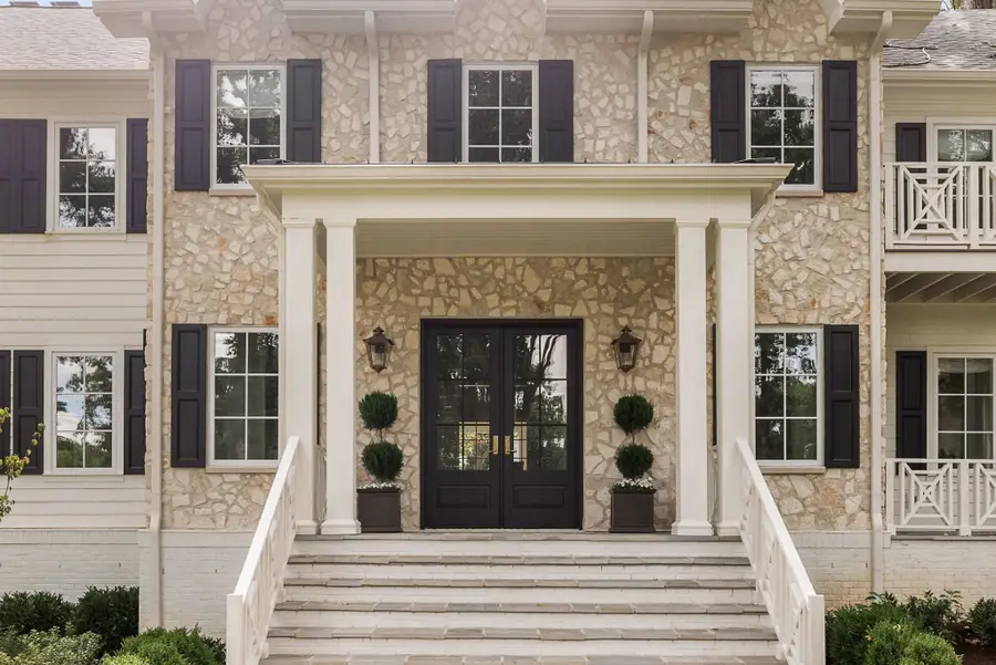 6137 Bresslyn Rd, Nashville, TN 37205 - Image #2