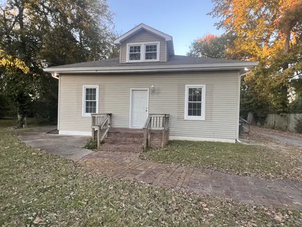 214 Country Club Ln, Hopkinsville, KY 42240