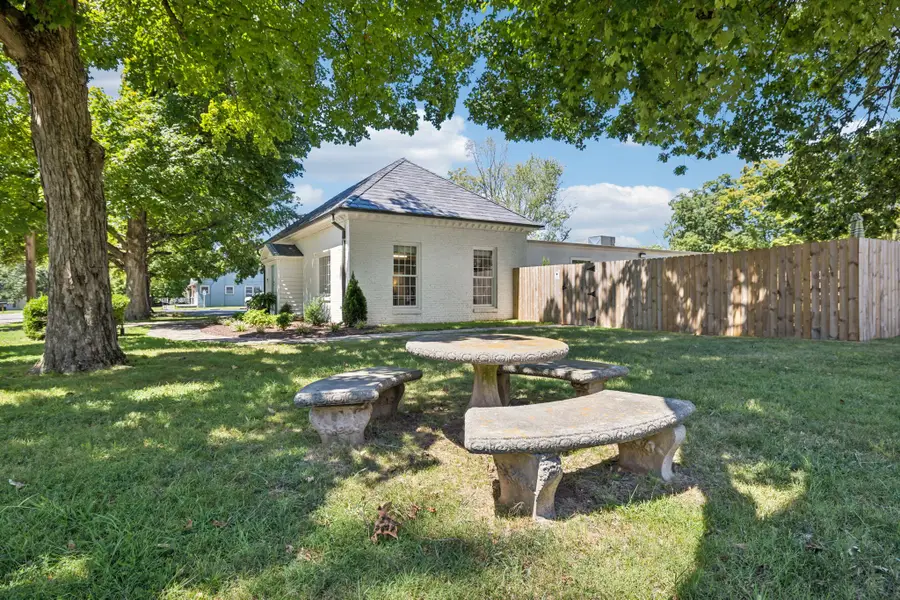 421 E Bell St, Murfreesboro, TN 37130 - Image #2