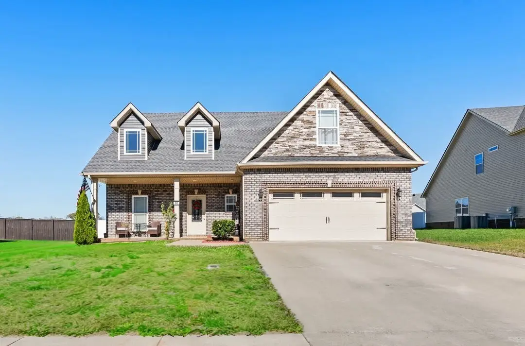 561 Tacoma Dr, Clarksville, TN 37043 - Image #1