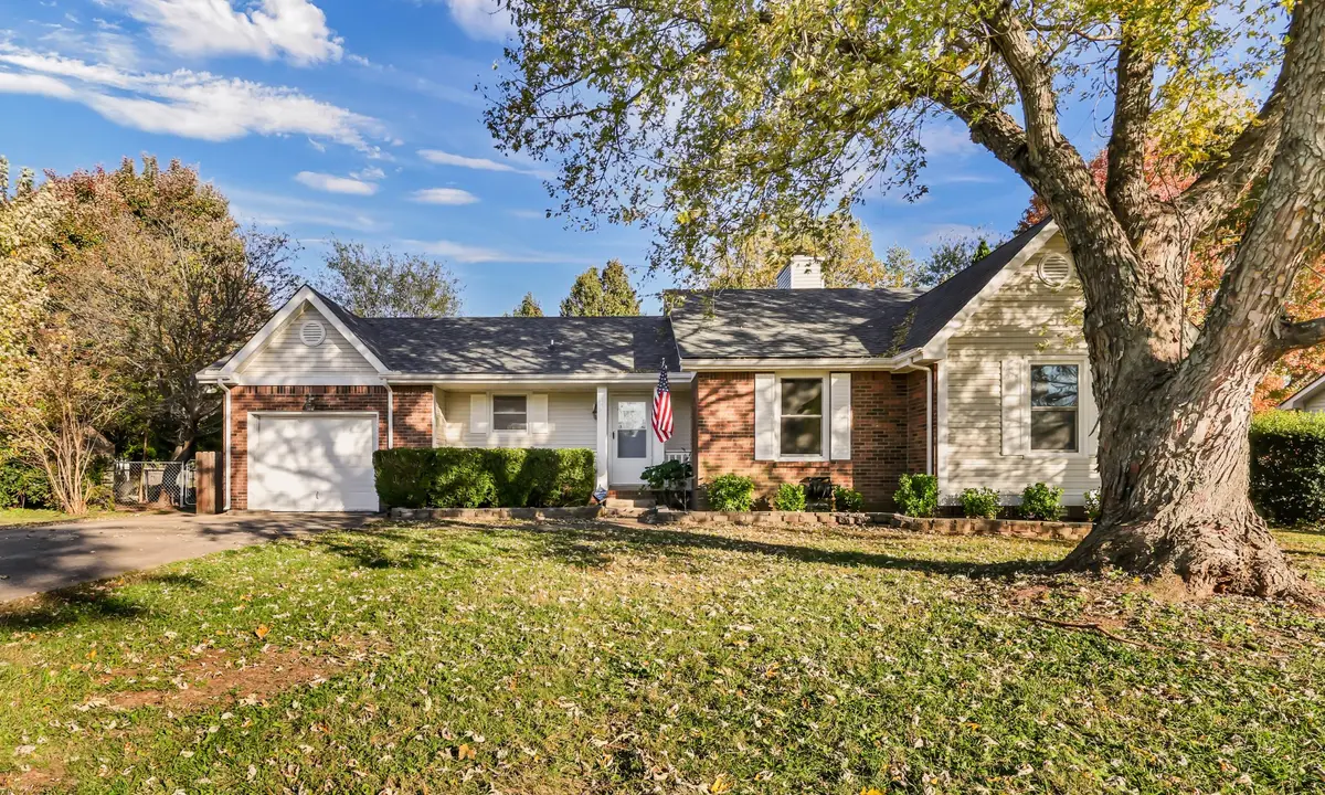 3413 Polly Dr, Clarksville, TN 37042 - Image #1