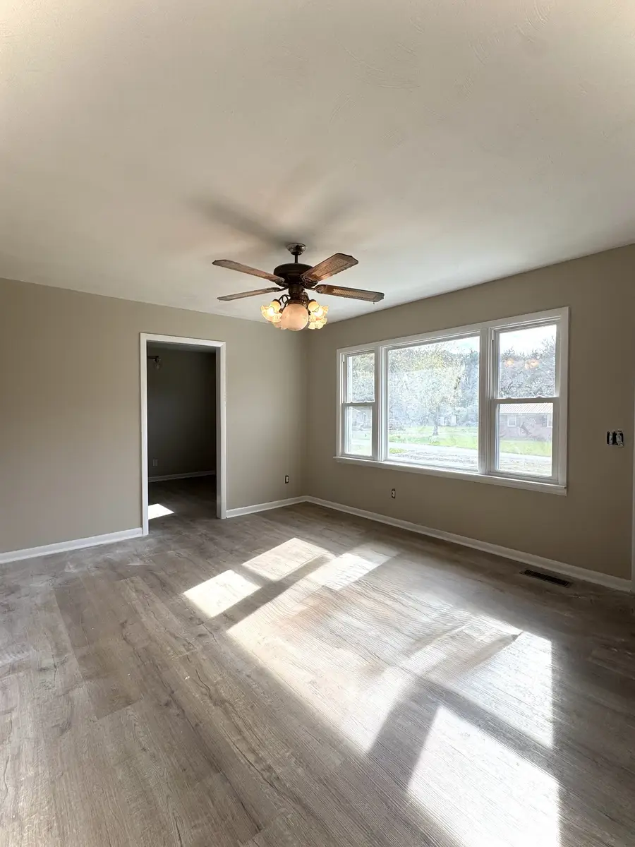 130 Meadowbrook Dr, Woodbury, TN 37190 - Image #2