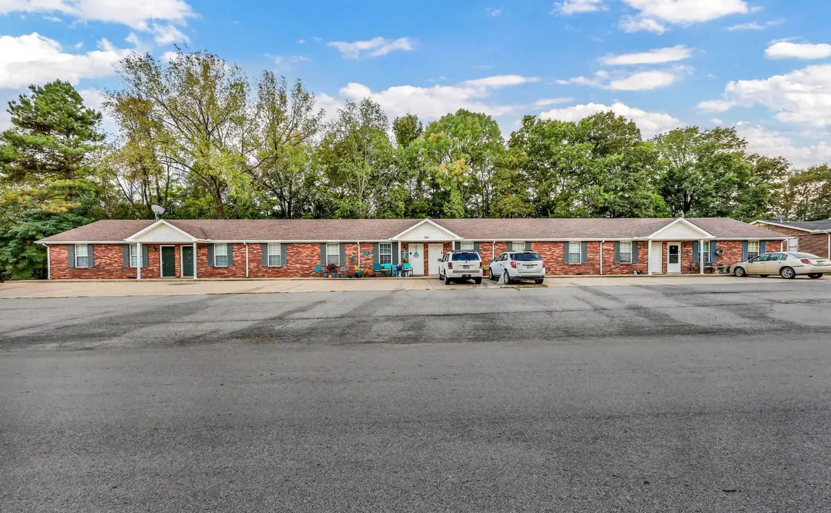 344 Dupuis Dr, Clarksville, TN 37042 - Image #1