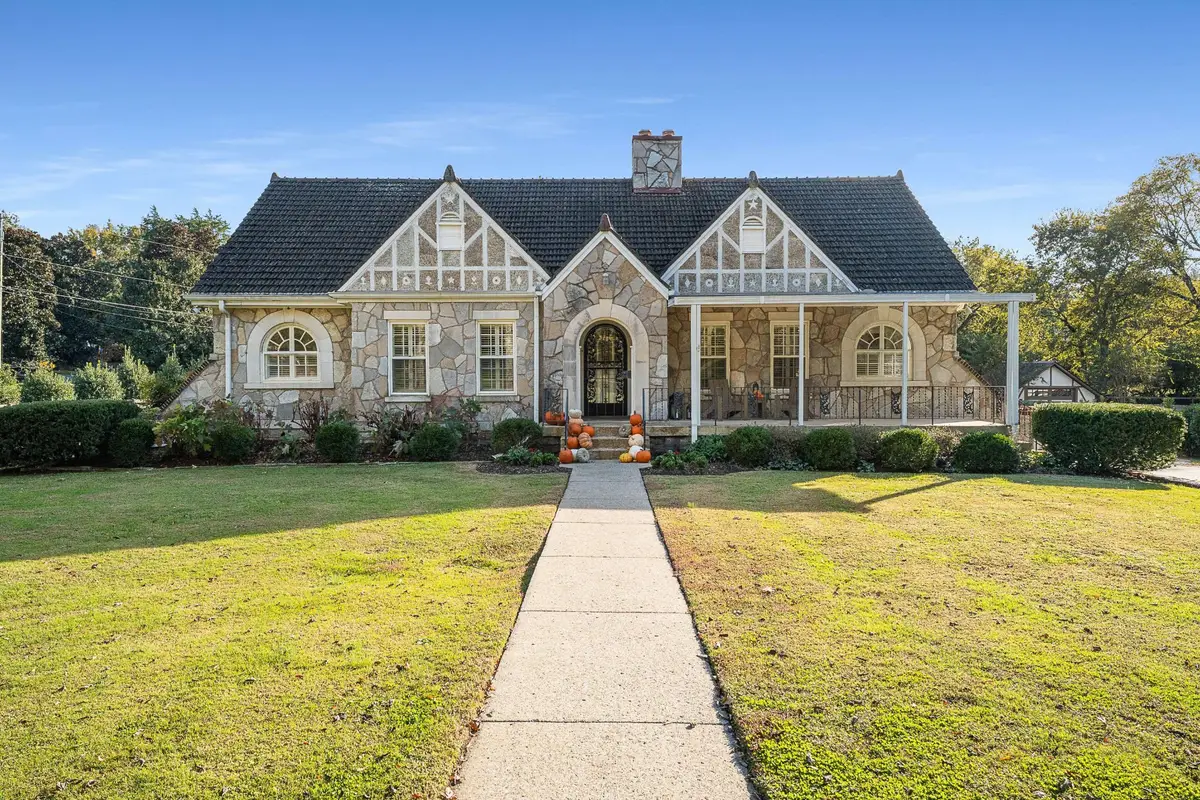 4411 Iroquois Ave, Nashville, TN 37205 - Image #1