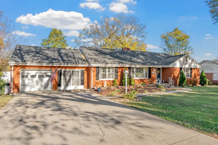 310 Elton Dr, Hopkinsville, KY 42240 - Image #2